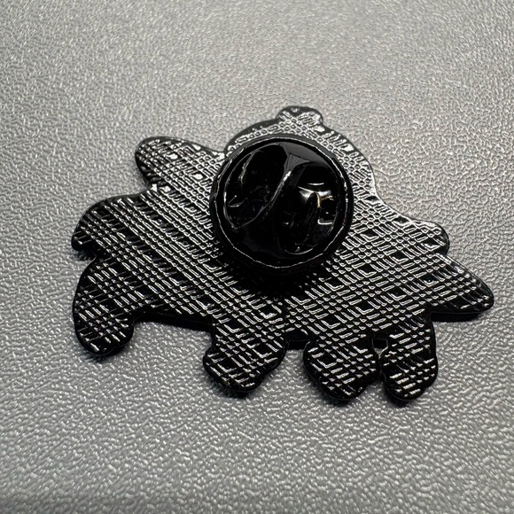 Pin Cartoon Stitch Grogu Gizmo Worker Work Vest Baby Yoda Cute Baby Collectible - Picture 3 of 6